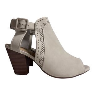 Cityclassified New Cutout Heeled Boots Size 10
